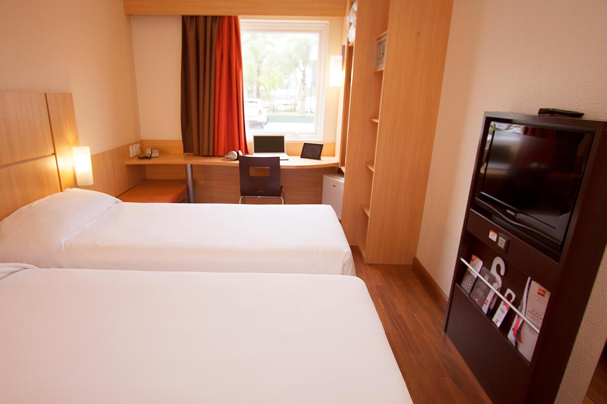 Ibis Curitiba Aeroporto Hotell São José dos Pinhais Eksteriør bilde