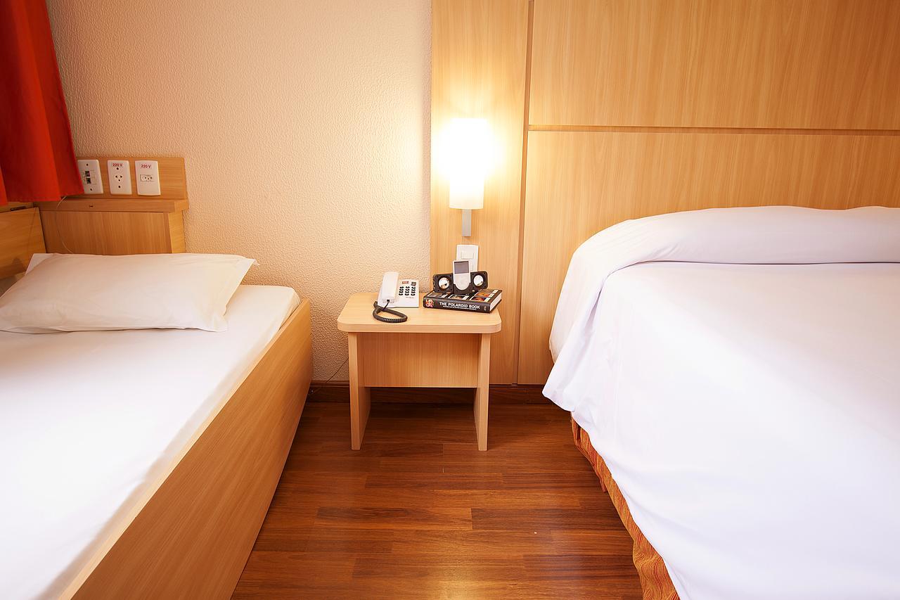 Ibis Curitiba Aeroporto Hotell São José dos Pinhais Eksteriør bilde
