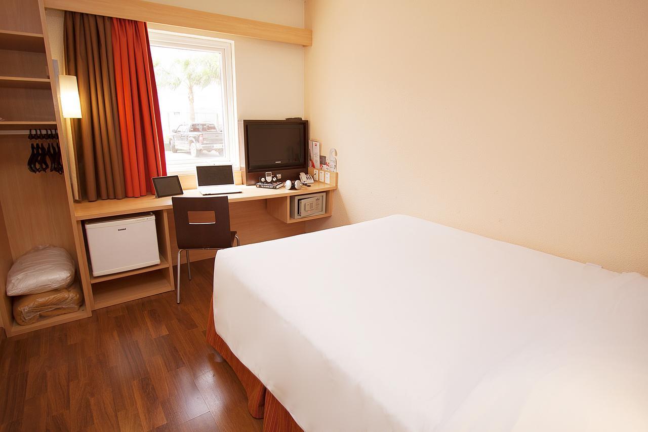 Ibis Curitiba Aeroporto Hotell São José dos Pinhais Eksteriør bilde